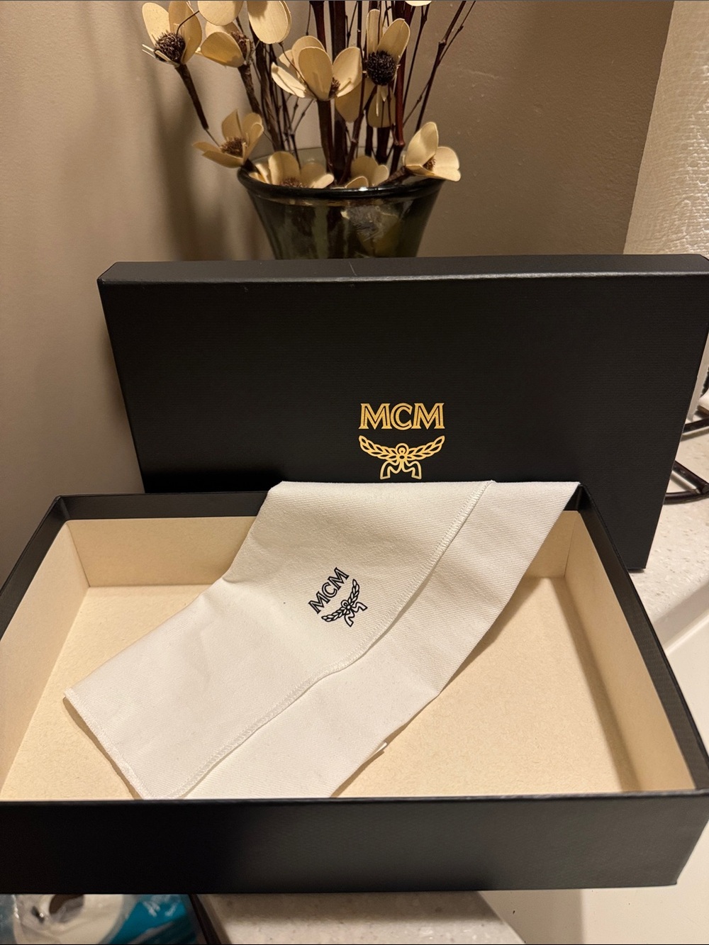 MCM Box with Dusty Set